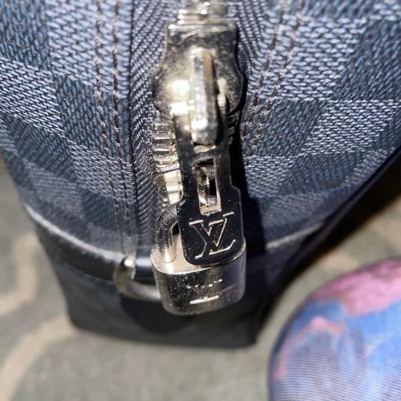 LOUIS VUITTON Damier Graphite Portedocument Voyage - Picture 5 of 15